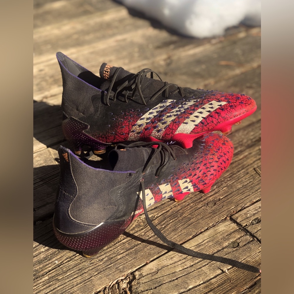 Adidas Predator Freak.1’s size 11 (Superspectral pack that released back in 2021
